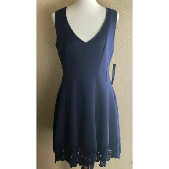 Vanity Room Dresses & Skirts - The Vanity Room Women's Black V-Neck  Sleeveless Dress Size S